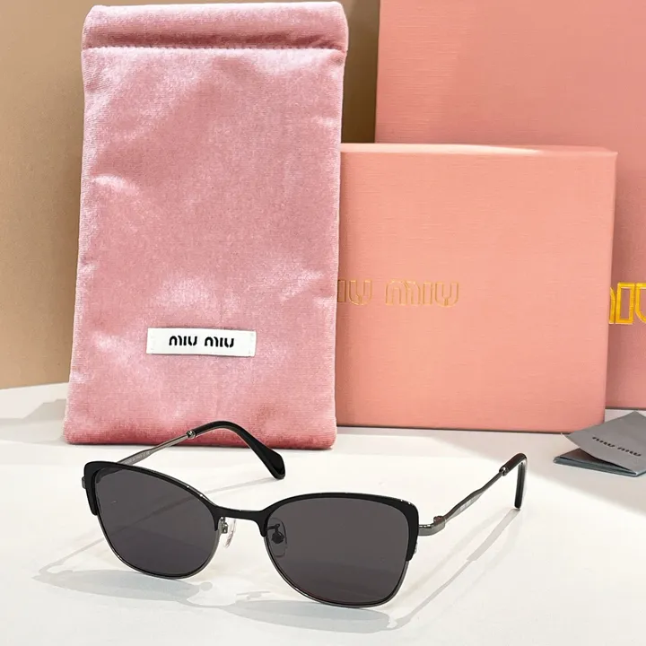スーパーコピー ミュウミュウ サングラス
