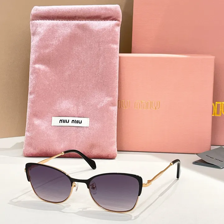 スーパーコピー ミュウミュウ サングラス