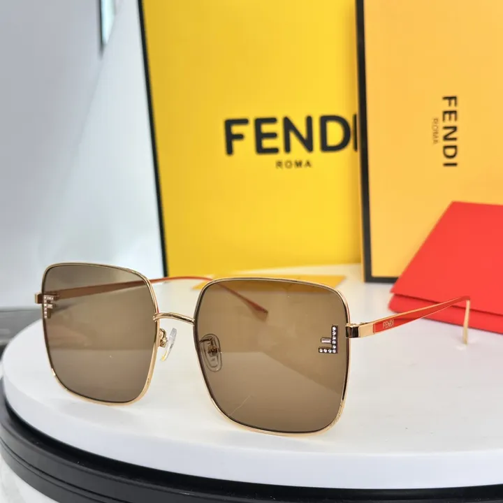 スーパーコピー フェンディ サングラス