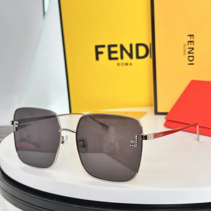 スーパーコピー フェンディ サングラス