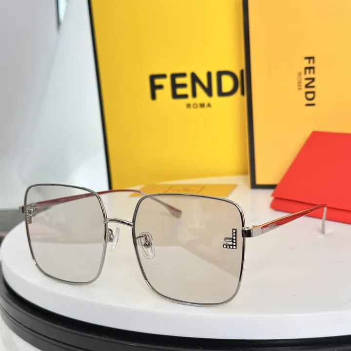 スーパーコピー フェンディ サングラス