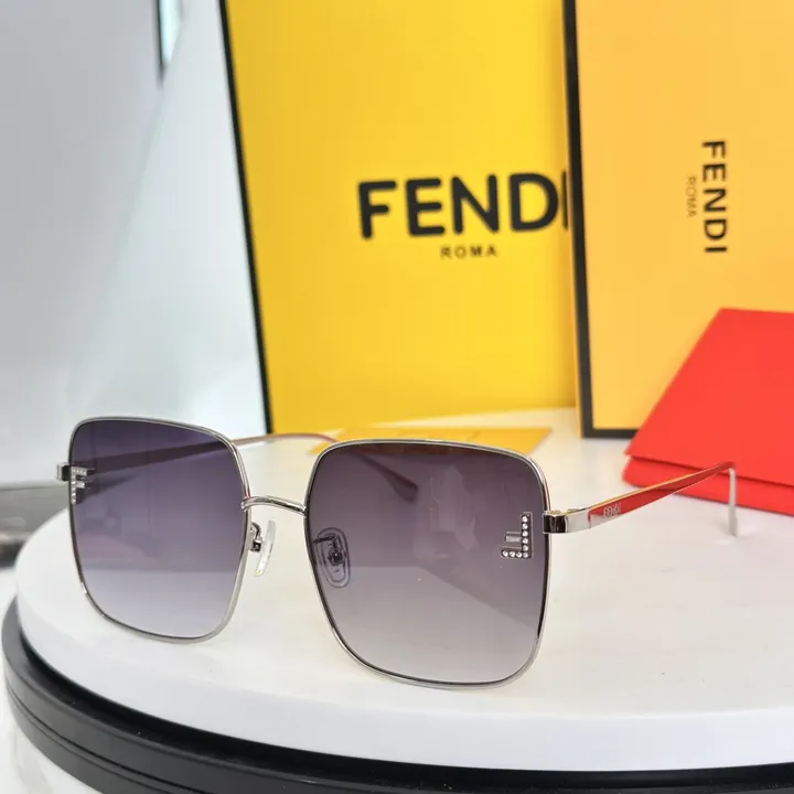 スーパーコピー フェンディ サングラス