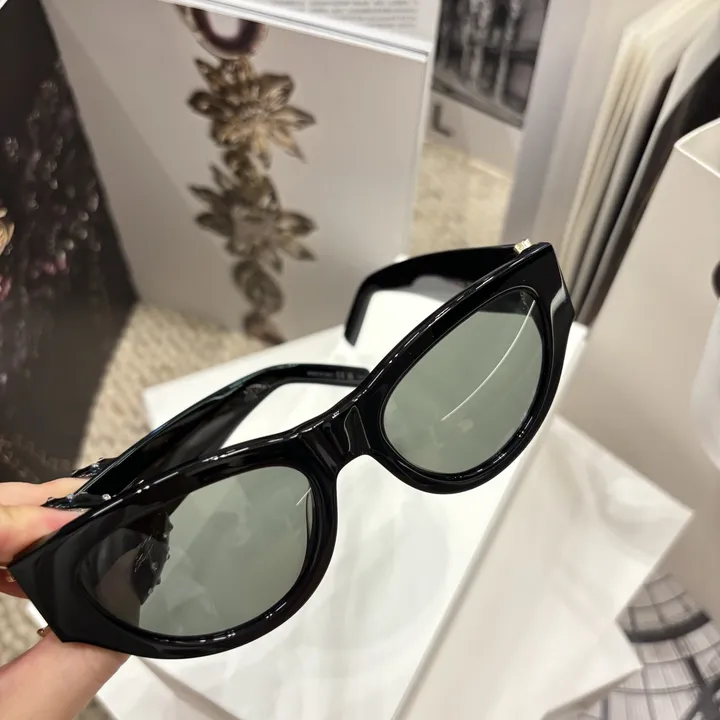 スーパーコピー イブサンローラン サングラス