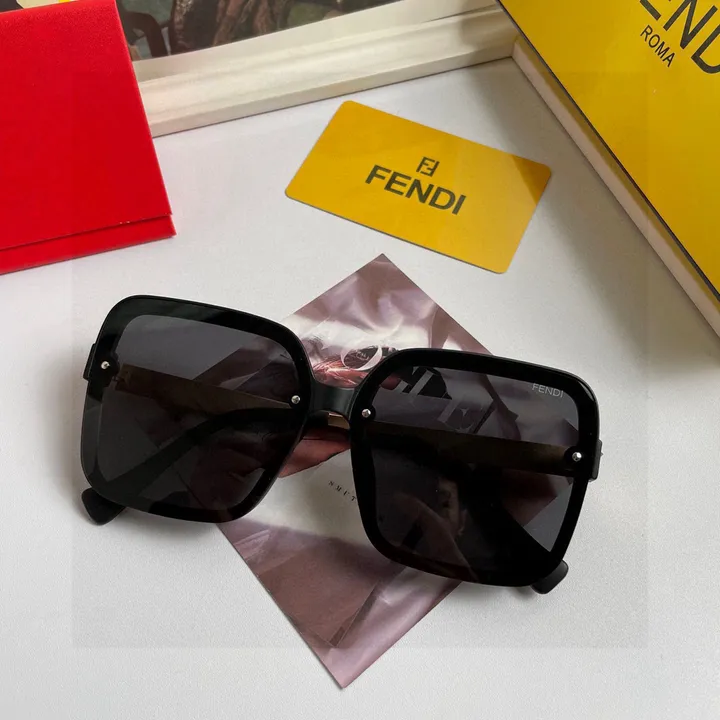スーパーコピー フェンディ サングラス