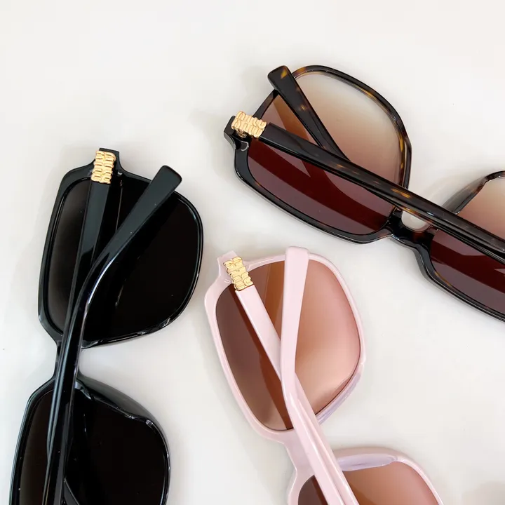 スーパーコピー ミュウミュウ サングラス