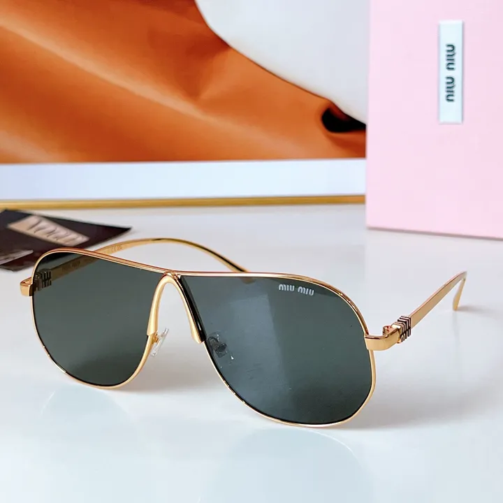 スーパーコピー ミュウミュウ サングラス