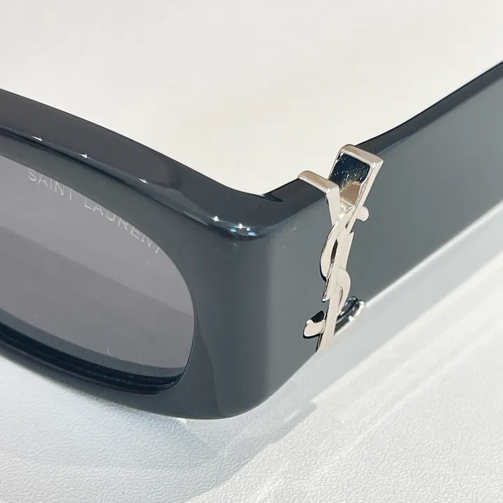 スーパーコピー ジバンシィ サングラス