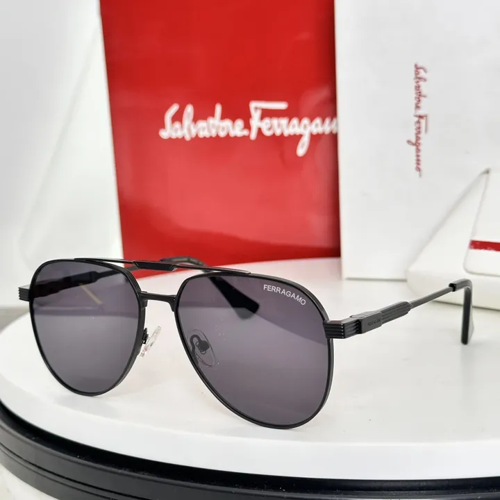 スーパーコピー フェラガモ サングラス