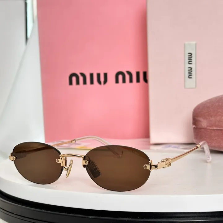 スーパーコピー ミュウミュウ サングラス