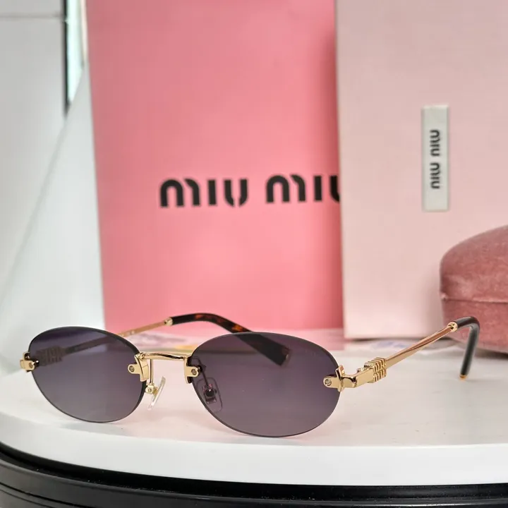 スーパーコピー ミュウミュウ サングラス