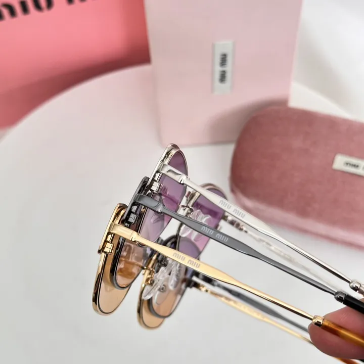 スーパーコピー ミュウミュウ サングラス