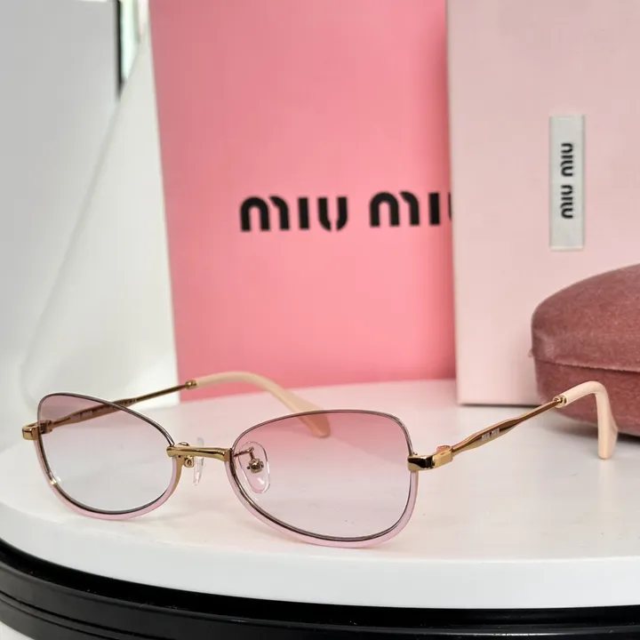 スーパーコピー ミュウミュウ サングラス