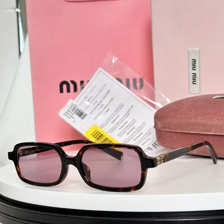 スーパーコピー ミュウミュウ サングラス