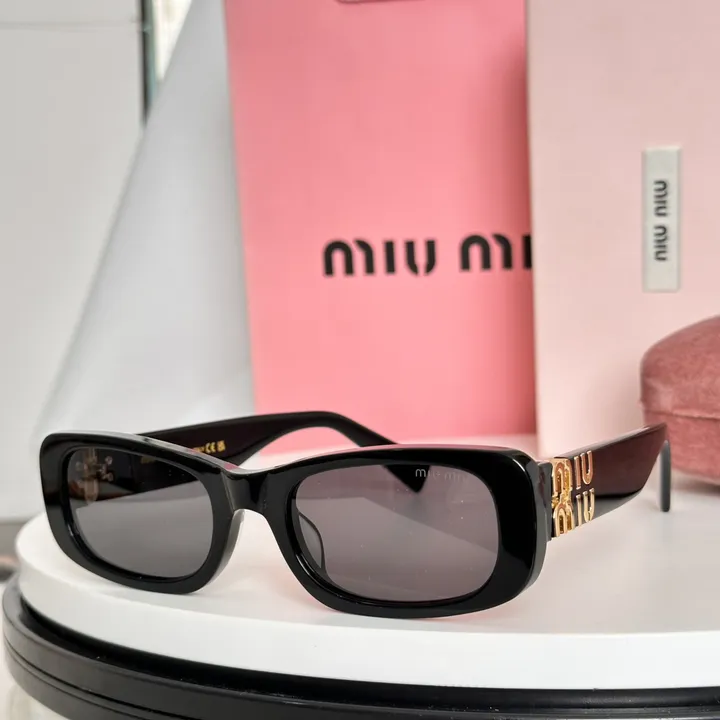 スーパーコピー ミュウミュウ サングラス