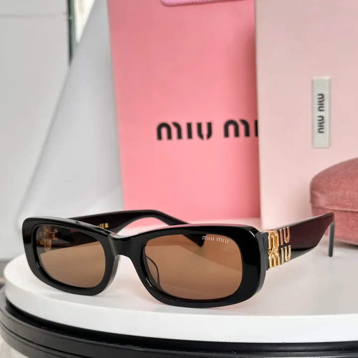 スーパーコピー ミュウミュウ サングラス