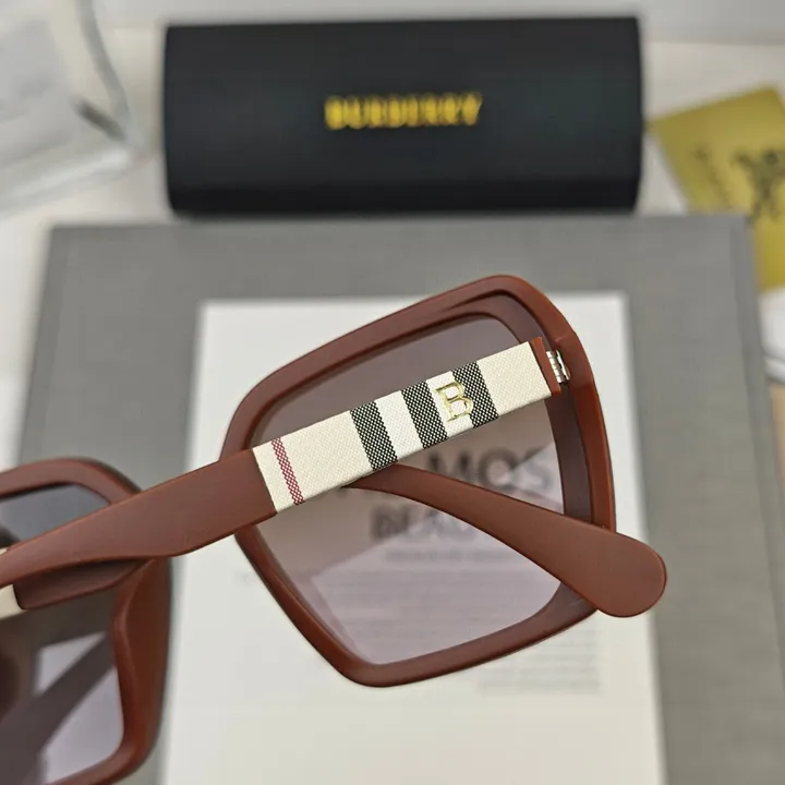 スーパーコピー バーバリー ス サングラス