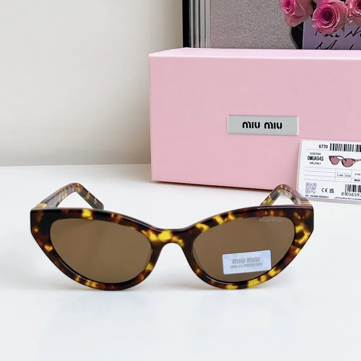 スーパーコピー ミュウミュウ サングラス
