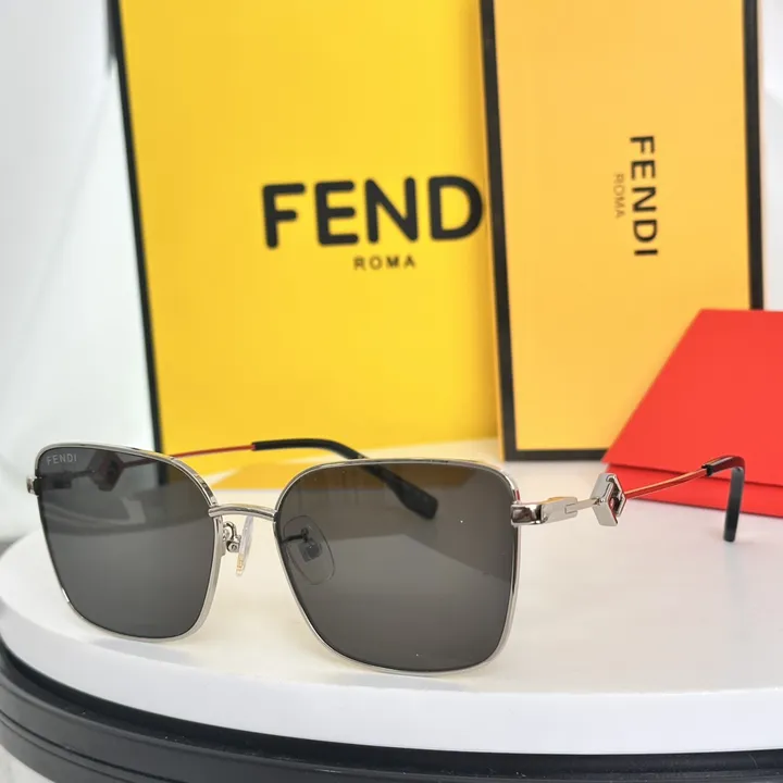 スーパーコピー フェンディ サングラス