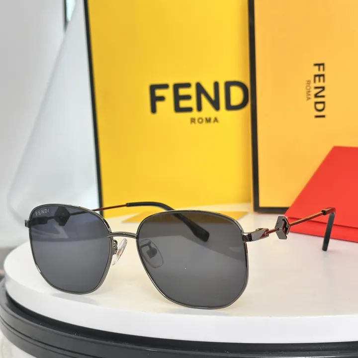 スーパーコピー フェンディ サングラス