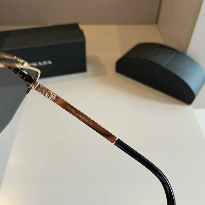 スーパーコピー プラダ サングラス