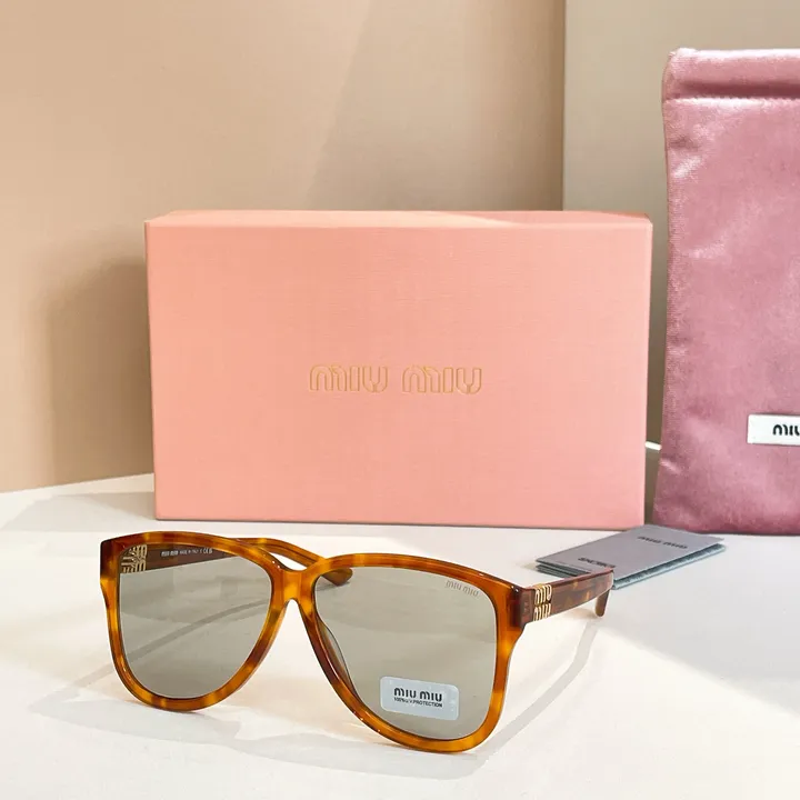 スーパーコピー ミュウミュウ サングラス