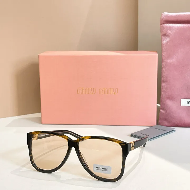 スーパーコピー ミュウミュウ サングラス