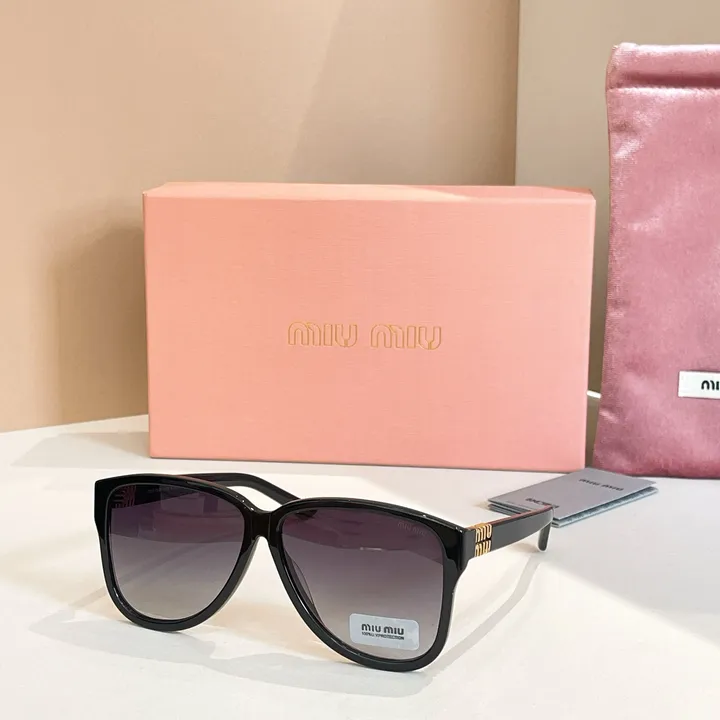 スーパーコピー ミュウミュウ サングラス