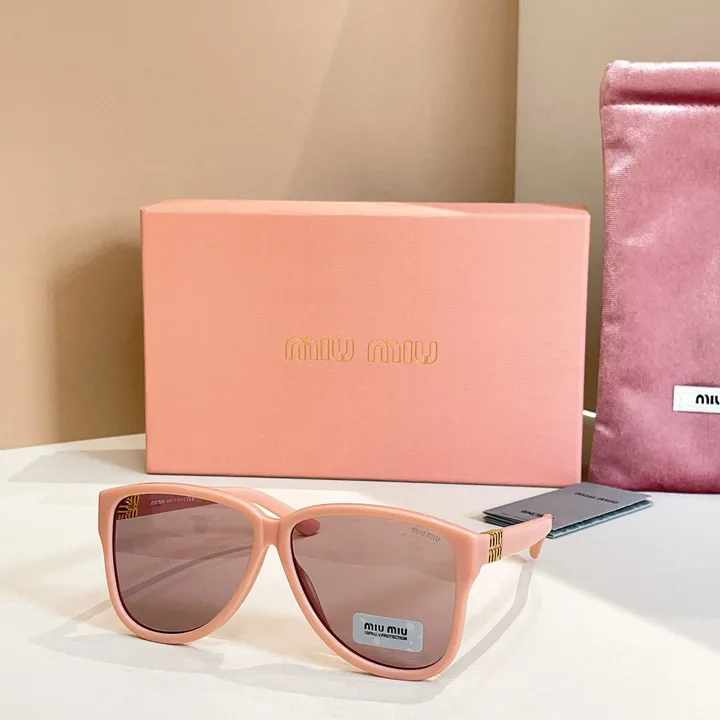 スーパーコピー ミュウミュウ サングラス