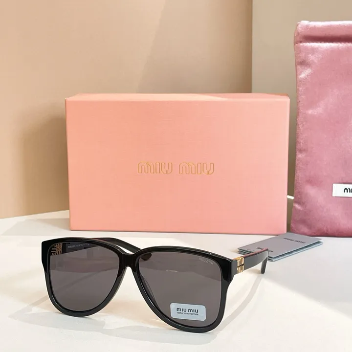 スーパーコピー ミュウミュウ サングラス