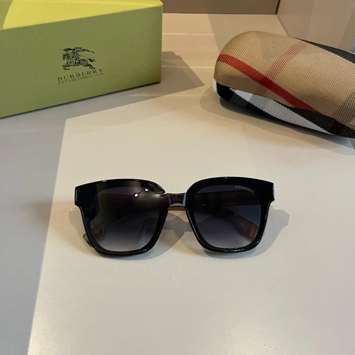 スーパーコピー バーバリー ス サングラス