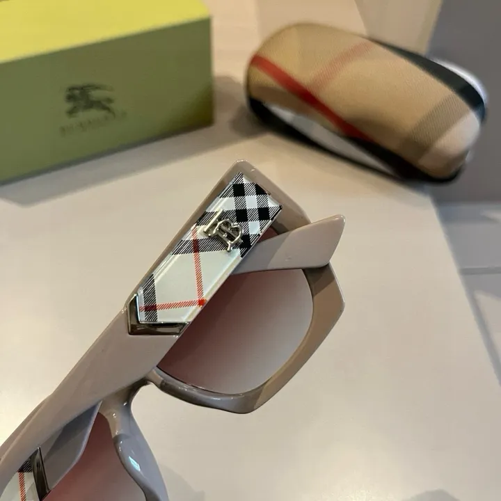 スーパーコピー バーバリー ス サングラス