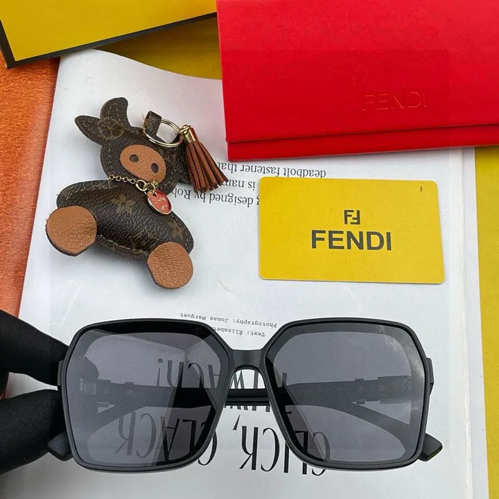 スーパーコピー フェンディ サングラス