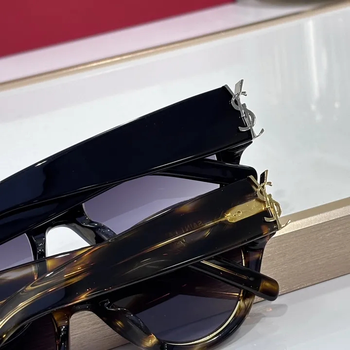 スーパーコピー イブサンローラン サングラス