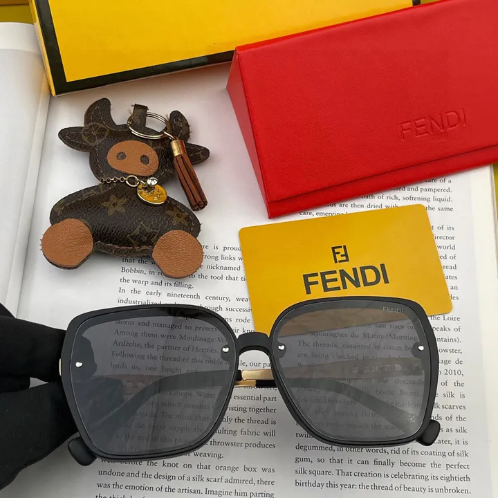 スーパーコピー フェンディ サングラス