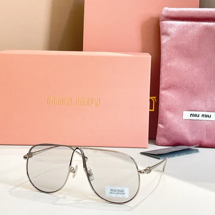 スーパーコピー ミュウミュウ サングラス