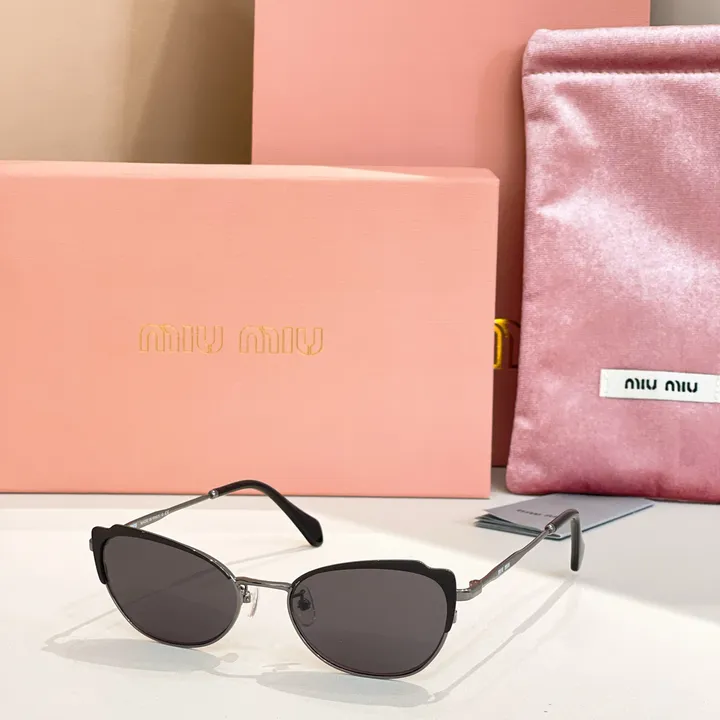 スーパーコピー ミュウミュウ サングラス