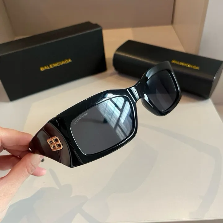 スーパーコピー バレンシアガ サングラス