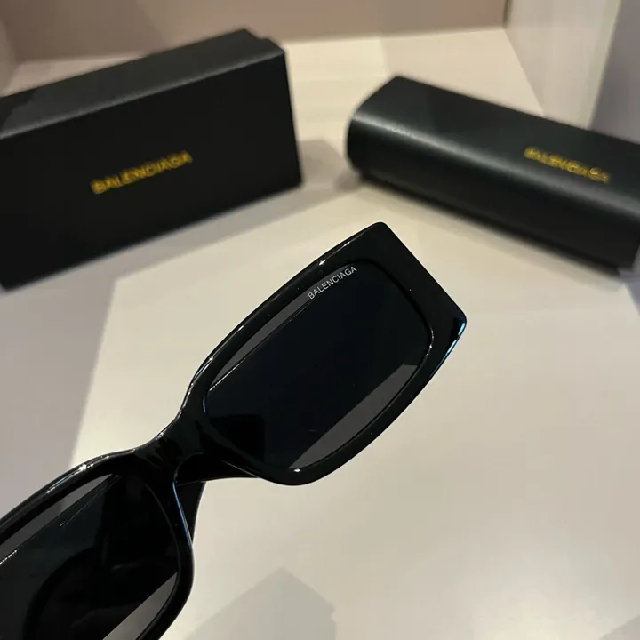 スーパーコピー バレンシアガ サングラス