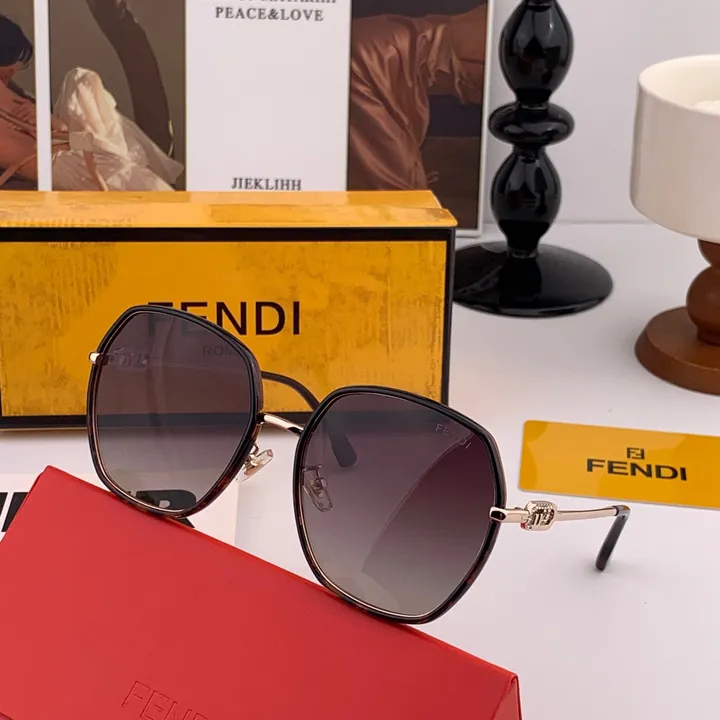 スーパーコピー フェンディ サングラス