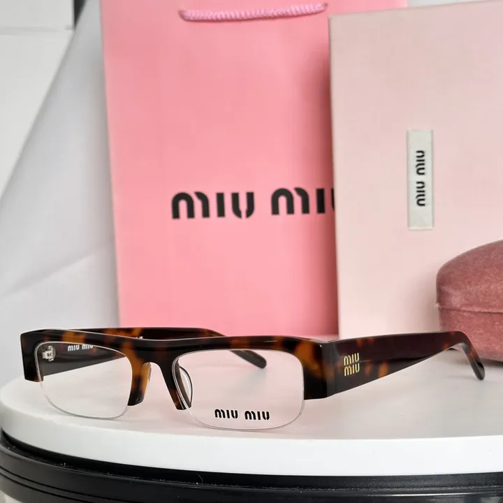 スーパーコピー ミュウミュウ サングラス