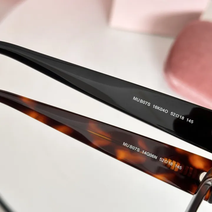 スーパーコピー ミュウミュウ サングラス