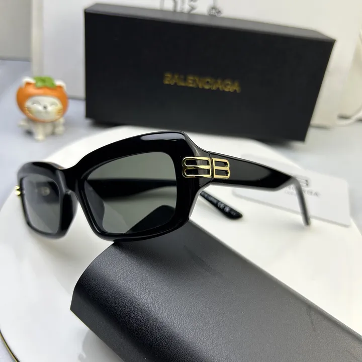 スーパーコピー バレンシアガ サングラス