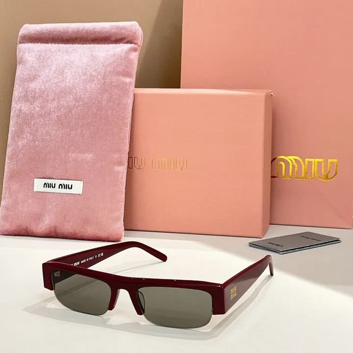 スーパーコピー ミュウミュウ サングラス