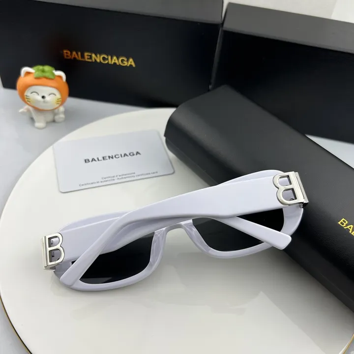 スーパーコピー バレンシアガ サングラス