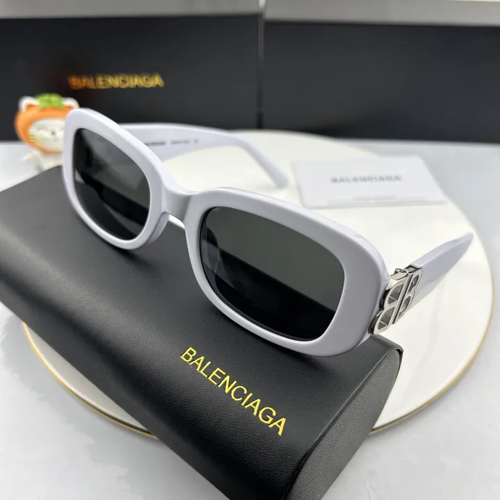 スーパーコピー バレンシアガ サングラス