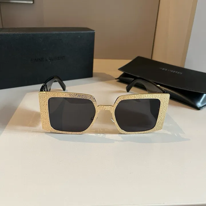 スーパーコピー イブサンローラン サングラス