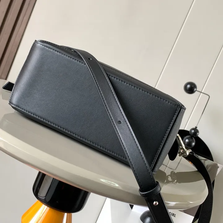 スーパーコピー ロエベ サングラス