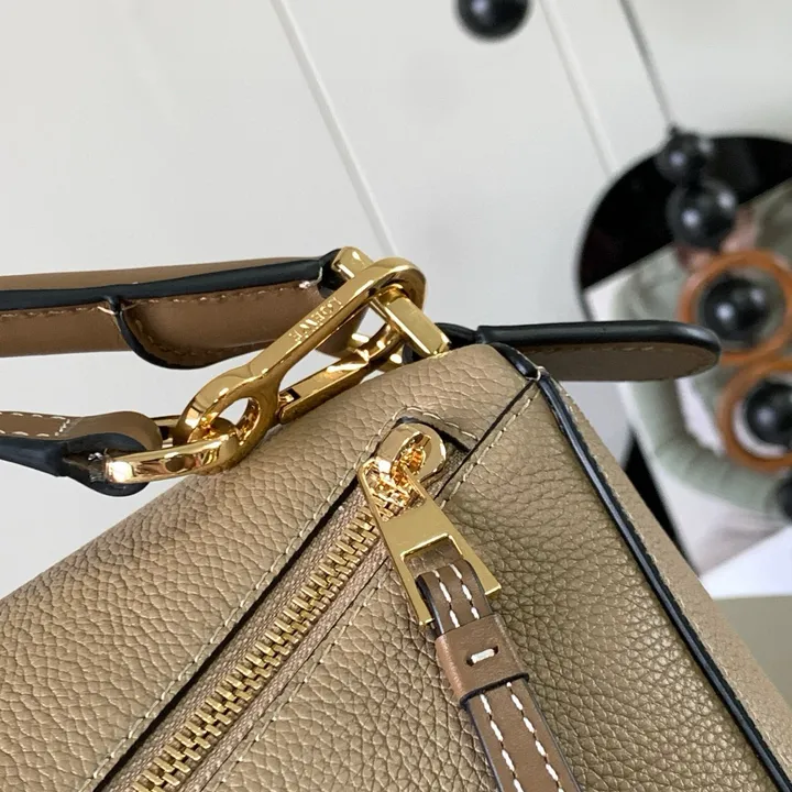 スーパーコピー ロエベ サングラス