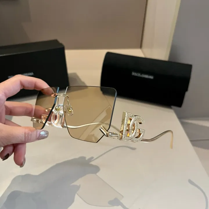 スーパーコピー ミュウミュウ サングラス