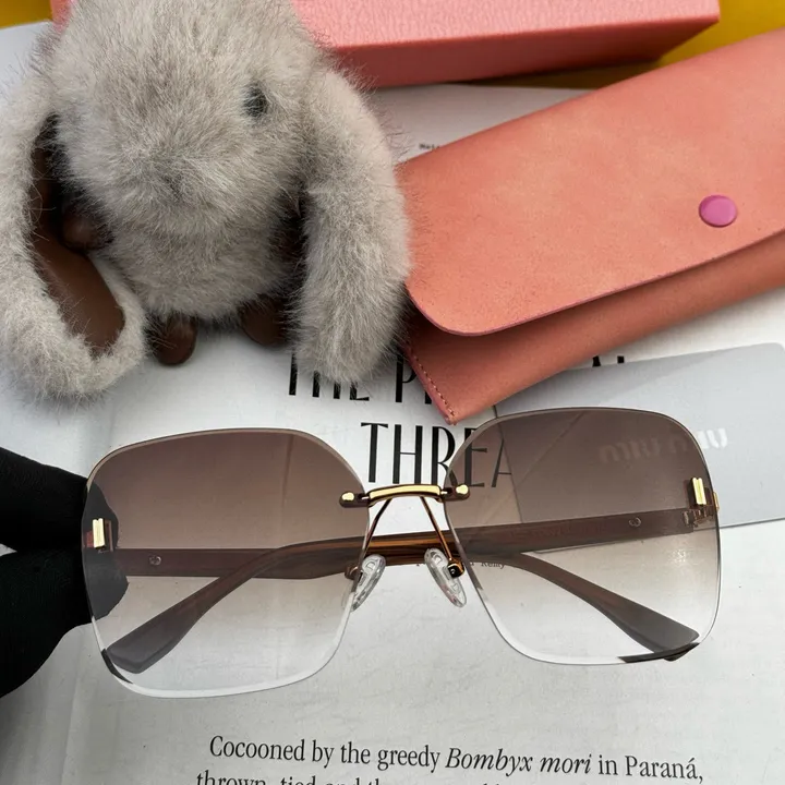 スーパーコピー ミュウミュウ サングラス